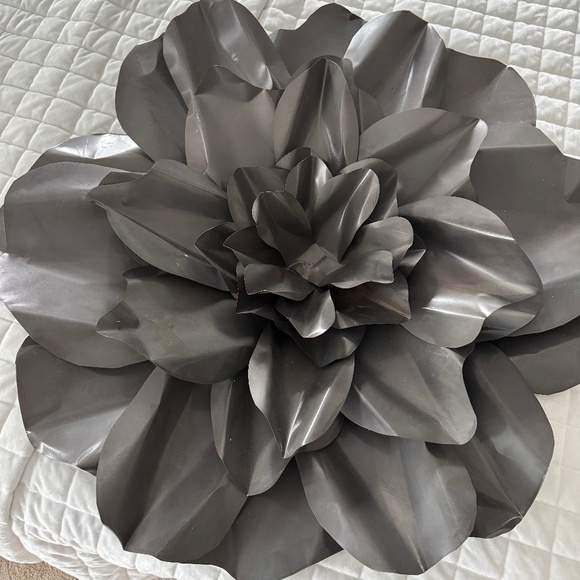Hand crafted metal layered flower 33", Gray - Picture 1 of 2